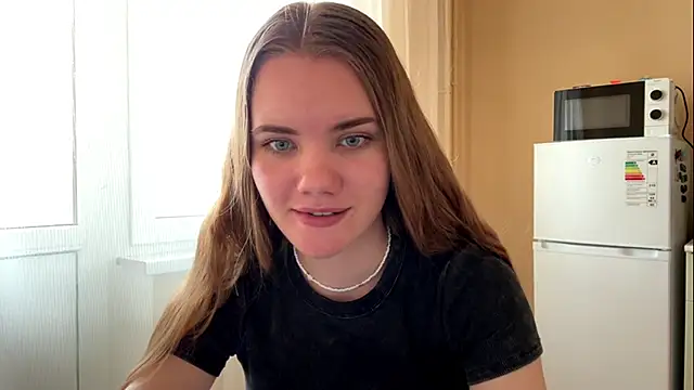 Snapshot of doana_bebriti chatting on May 18, 2026, 12:22 pm doana bebriti online show from May 18, 2026, 12:22 pm