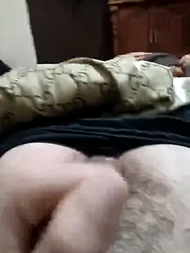 sidali0599 online show from April 15, 2026, 10:44 am