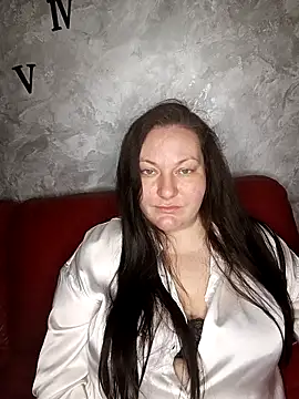 NeonSky Play online show from April 16, 2026, 10:45 pm