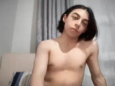 turkishtwunk online show from April 13, 2026, 9:31 pm