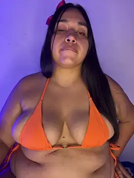 Snapshot of Cotton_angel chatting on April 19, 2026, 6:21 pm Cotton angel online show from April 19, 2026, 6:21 pm