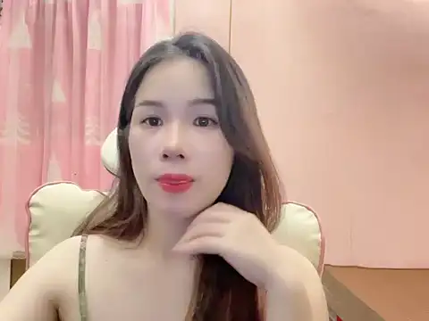 Luna3579 online show from July 17, 2026, 4:23 pm