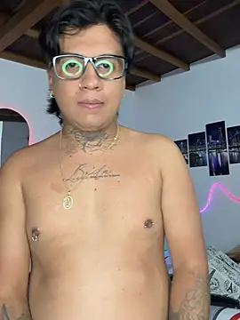 winniepooh 69 online show from April 14, 2026, 4:40 am