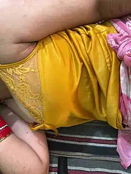 Snapshot of Cute_maari chatting on May 28, 2026, 10:40 pm Cute maari online show from May 28, 2026, 10:40 pm