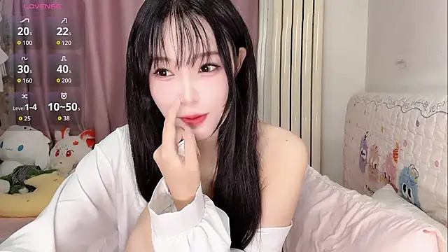 Snapshot of Celestia-KOKO chatting on May 13, 2026, 6:49 pm Celestia-KOKO online show from May 13, 2026, 6:49 pm