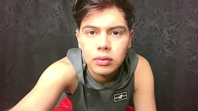Snapshot of Felipe_Kold chatting on May 26, 2026, 1:23 am Felipe Kold online show from May 26, 2026, 1:23 am