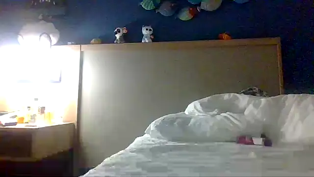 Snapshot of Dicksee_Left chatting on June 22, 2026, 7:00 pm Dicksee Left online show from June 22, 2026, 7:00 pm