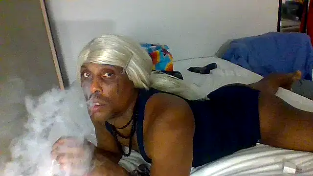 Snapshot of Dicksee_Left chatting on June 24, 2026, 7:29 am Dicksee Left online show from June 24, 2026, 7:29 am