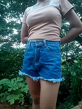 Elena Mia online show from July 6, 2026, 10:45 pm