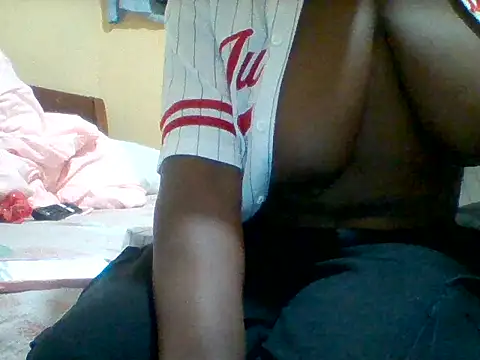 Lively008 online show from April 15, 2026, 8:53 pm