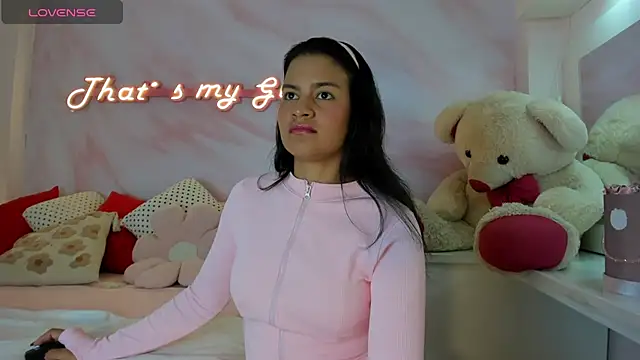 Snapshot of Marilyn_Mulata chatting on May 5, 2026, 9:45 pm Marilyn Mulata online show from May 5, 2026, 9:45 pm