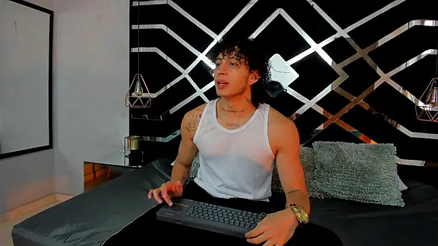 JayTaylorr online show from May 14, 2026, 11:28 am