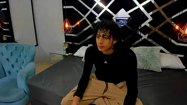 JayTaylorr online show from May 16, 2026, 11:53 am