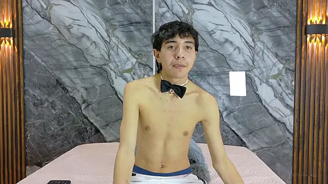 Snapshot of NoahWalker__ chatting on May 7, 2026, 3:45 am NoahWalker online show from May 7, 2026, 3:45 am
