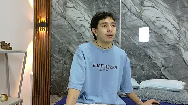 NoahWalker   online show from July 7, 2026, 11:25 am