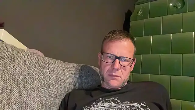 Snapshot of o_florian_o1 chatting on May 19, 2026, 7:31 pm o florian o1 online show from May 19, 2026, 7:31 pm