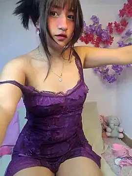 LunaaMarshmallow online show from May 24, 2026, 5:12 am