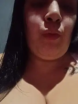 Snapshot of melones3 chatting on July 10, 2026, 6:28 am melones3 online show from July 10, 2026, 6:28 am