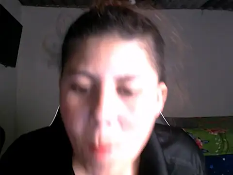 katiaerotic online show from April 22, 2026, 12:35 am
