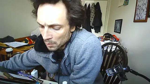 Snapshot of JohnnyMoves chatting on May 30, 2026, 4:59 pm JohnnyMoves online show from May 30, 2026, 4:59 pm