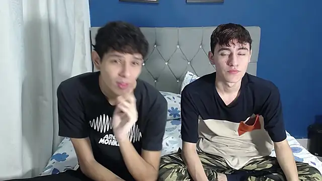 Snapshot of Thiago_And_Gael chatting on July 11, 2026, 12:13 am Thiago And Gael online show from July 11, 2026, 12:13 am