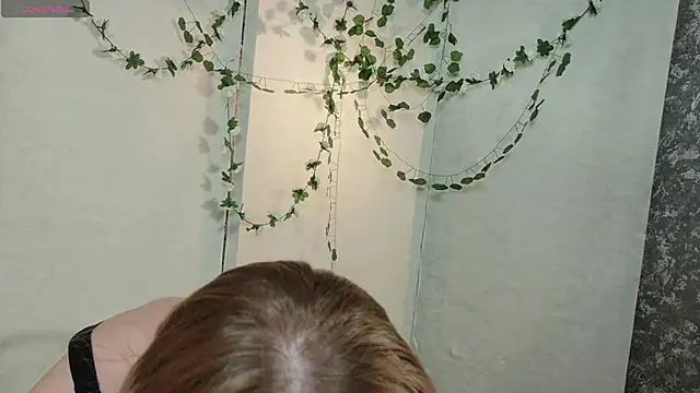 Snapshot of Lina_Wi chatting on May 30, 2026, 8:17 pm Lina Wi online show from May 30, 2026, 8:17 pm