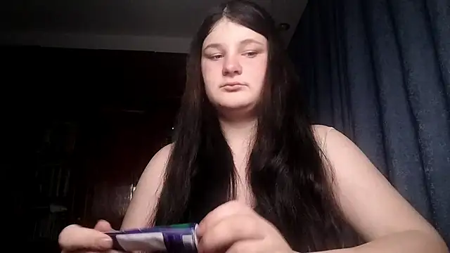 Snapshot of BeatriceMolands chatting on April 23, 2026, 6:32 pm BeatriceMolands online show from April 23, 2026, 6:32 pm