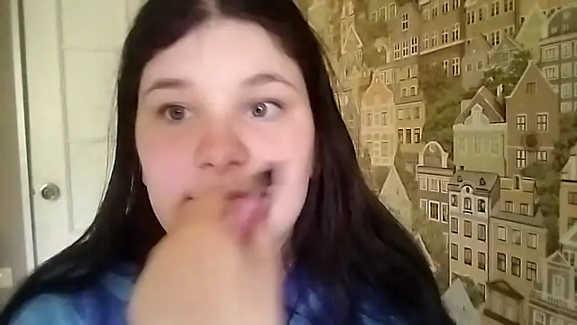 Snapshot of BeatriceMolands chatting on May 12, 2026, 9:06 am BeatriceMolands online show from May 12, 2026, 9:06 am