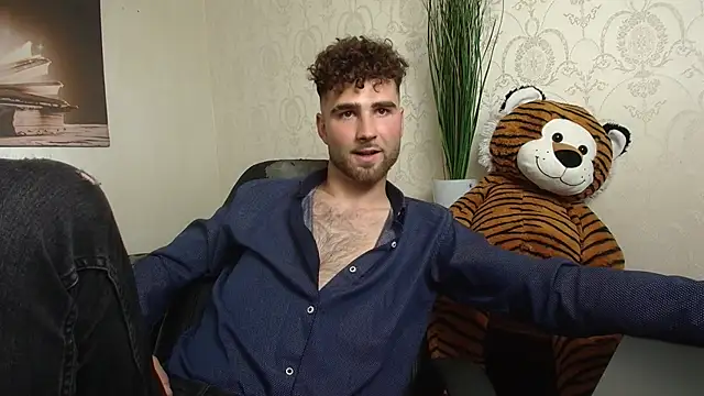 KyloEast online show from April 25, 2026, 1:41 pm