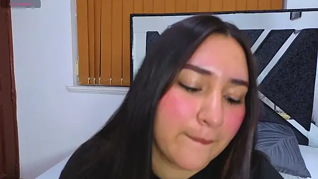 sofiagregorie online show from May 5, 2026, 11:51 am