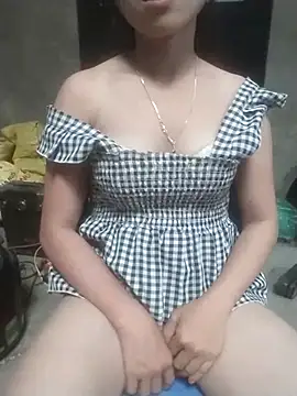 Zara-Lina online show from April 22, 2026, 2:58 am