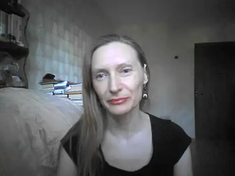 LunaBelle8 online show from June 2, 2026, 4:31 pm