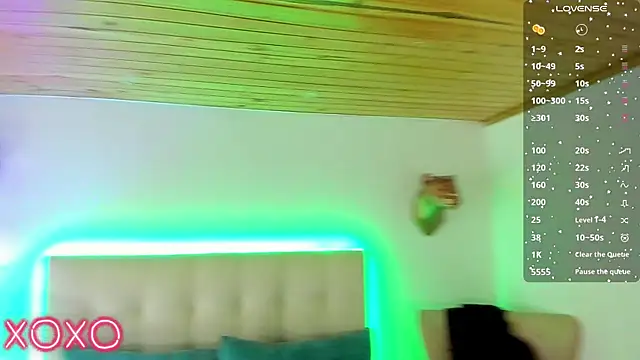Snapshot of _sasha_miller_ chatting on May 6, 2026, 12:32 pm sasha miller online show from May 6, 2026, 12:32 pm