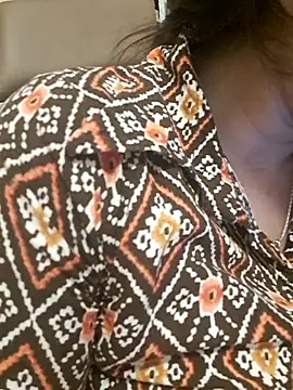 Snapshot of Rina_Verma70 chatting on April 16, 2026, 6:09 pm Rina Verma70 online show from April 16, 2026, 6:09 pm