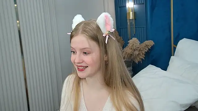 LilianHowards online show from May 9, 2026, 10:31 am