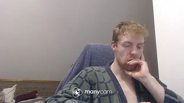 Snapshot of Milkyman7 chatting on December 19, 2025, 8:27 pm Milkyman7 online show from December 19, 2025, 8:27 pm