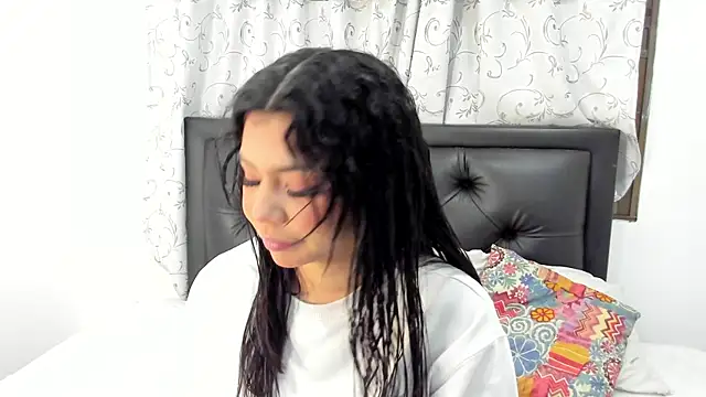 Snapshot of Nathy_Pelaez chatting on June 9, 2026, 3:40 am Nathy Pelaez online show from June 9, 2026, 3:40 am