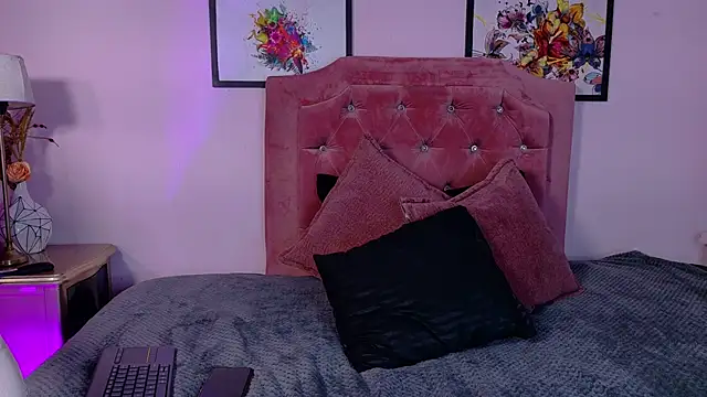 Maggiee 1 online show from May 29, 2026, 7:23 pm