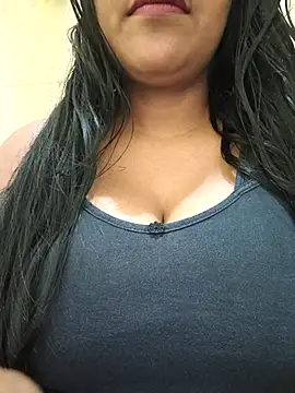 Snapshot of Newragini chatting on April 22, 2026, 7:48 pm Newragini online show from April 22, 2026, 7:48 pm