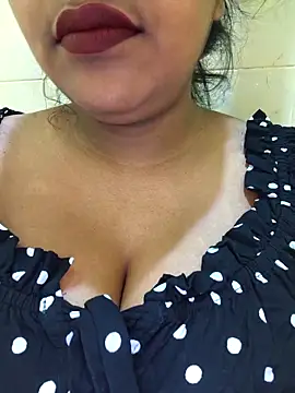 Snapshot of Newragini chatting on May 9, 2026, 6:57 pm Newragini online show from May 9, 2026, 6:57 pm