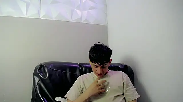 Yosepp cum online show from April 28, 2026, 3:33 am