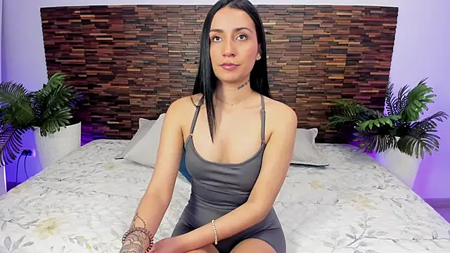 Snapshot of valkiriia__ chatting on May 5, 2026, 5:15 am valkiriia online show from May 5, 2026, 5:15 am