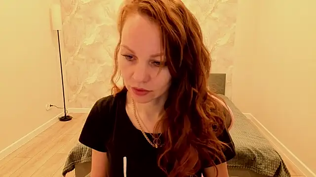 Snapshot of Margo_Kelly chatting on May 12, 2026, 1:03 am Margo Kelly online show from May 12, 2026, 1:03 am