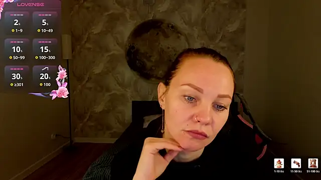 Snapshot of Margo_Kelly chatting on May 14, 2026, 1:12 am Margo Kelly online show from May 14, 2026, 1:12 am