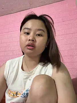 NhungNhun789 online show from April 17, 2026, 7:44 am