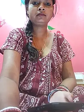 Snapshot of Simupaul001 chatting on April 28, 2026, 11:10 pm Simupaul001 online show from April 28, 2026, 11:10 pm