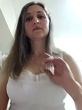 irresistibelle online show from April 23, 2026, 10:12 pm