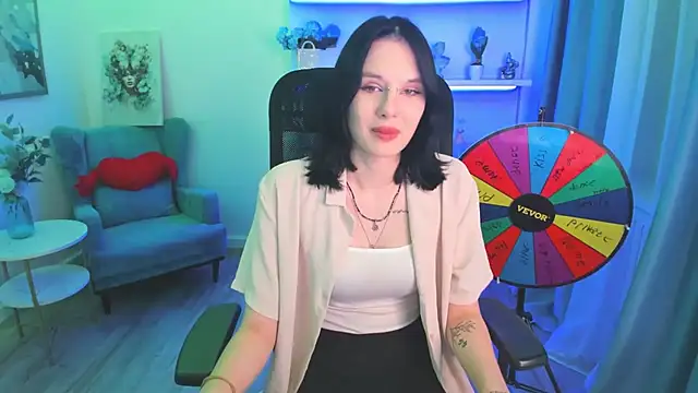 AlicePertim online show from July 3, 2026, 7:42 pm