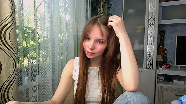 Princess Mira online show from May 18, 2026, 2:23 pm