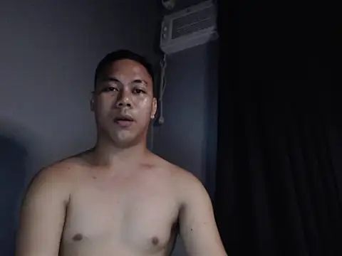 Snapshot of hottie_island chatting on May 3, 2026, 5:41 pm hottie island online show from May 3, 2026, 5:41 pm